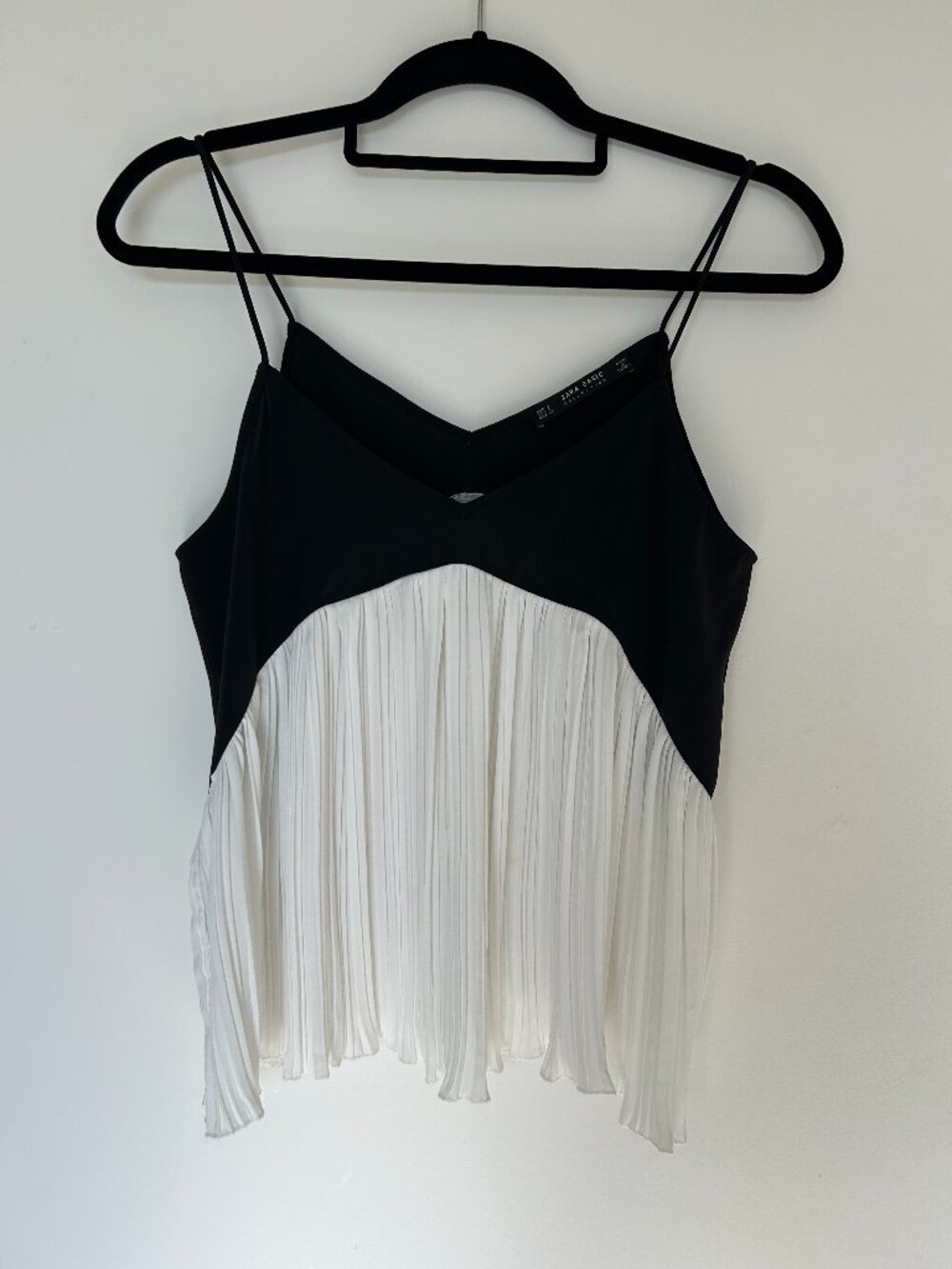 Zara Contrast Pleated Cami/Tank Top Black White Size Small